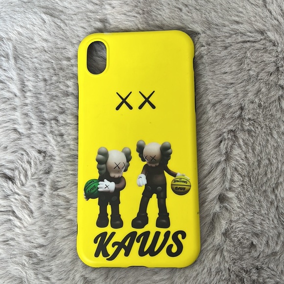3 Kaws iPhone XR cases - Picture 2 of 3